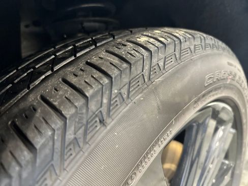 Used 2023 Lincoln Nautilus Reserve w/ Equipment Group 202A image 12