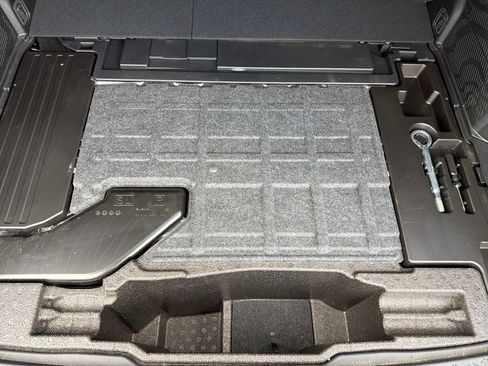 Certified 2025 Subaru Forester Limited AWD/4WD image 29