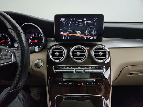 Used 2018 Mercedes-Benz GLC 300 image 22