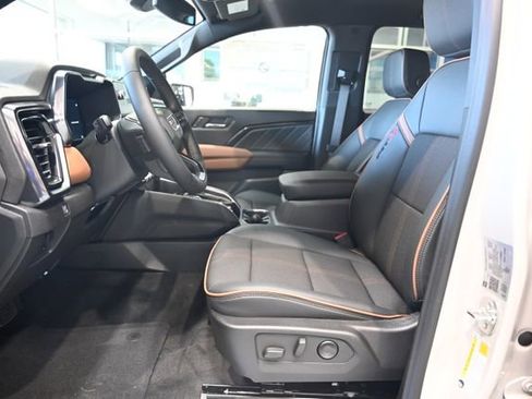 New 2026 GMC Canyon AT4 AWD/4WD image 11