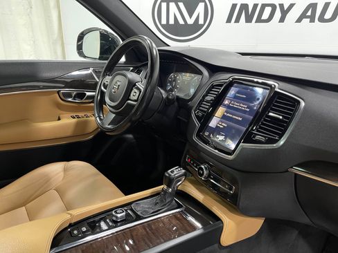 Used 2018 Volvo XC90 T6 Momentum w/ Convenience Package AWD/4WD image 20