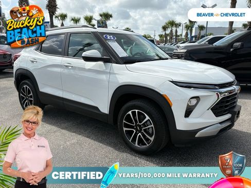 Used 2025 Chevrolet TrailBlazer LT AWD/4WD image 9