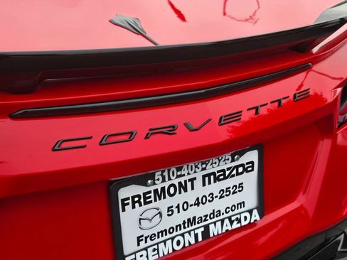 Used 2021 Chevrolet Corvette Stingray Premium Cpe w/ Z51 Performance Package RWD image 13