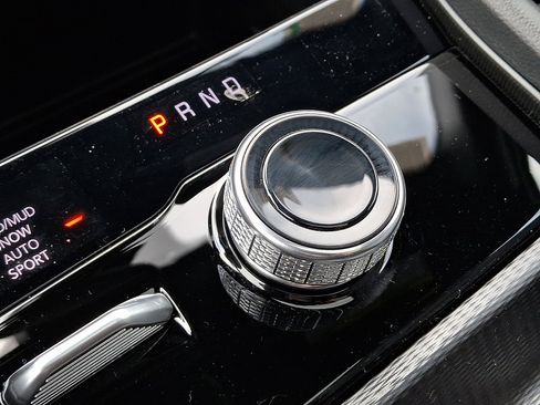 New 2026 Jeep Grand Cherokee Limited image 11