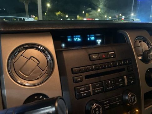 Used 2011 Ford F150 XLT w/ XLT Chrome Pkg image 16