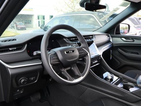 New 2025 Jeep Grand Cherokee Laredo X RWD image 26