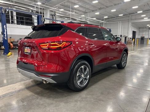 Used 2024 Chevrolet Blazer LT w/ Convenience Package image 7