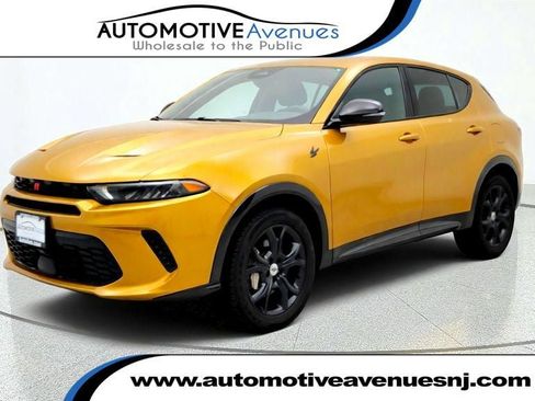 Used 2024 Dodge Hornet R/T w/ R/T Blacktop Package AWD/4WD image 1