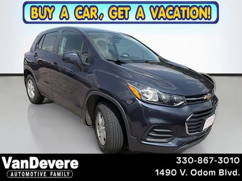 Used 2019 Chevrolet Trax LS w/ LPO, Protection Package AWD/4WD image 1