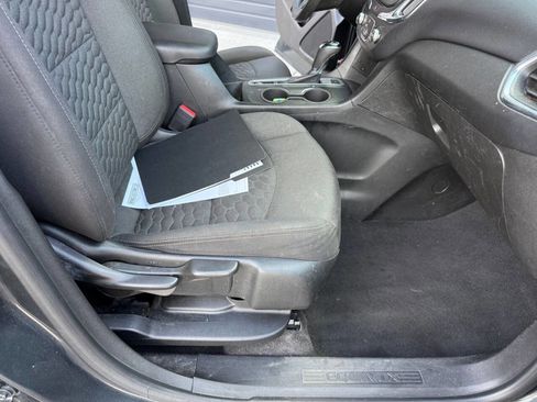 Used 2020 Chevrolet Equinox LT image 13