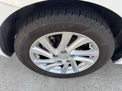 Used 2012 MAZDA MAZDA3 i Touring FWD image 24