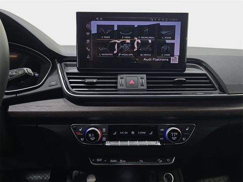 Certified 2025 Audi Q5 2.0T Premium Plus w/ Premium Plus Package image 21