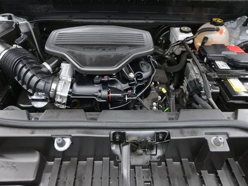 Used 2022 GMC Acadia Denali w/ Denali Ultimate Package AWD/4WD image 23