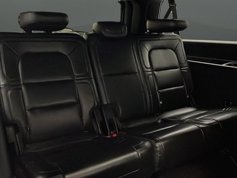 Used 2020 Lincoln Navigator L Reserve w/ Equipment Group 208A Reserve AWD/4WD image 26
