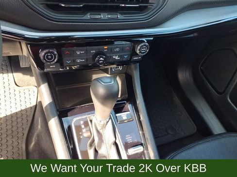 Used 2025 Jeep Compass Trailhawk w/ Trailhawk Elite Group image 14