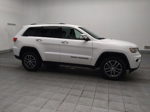 Used 2018 Jeep Grand Cherokee Limited AWD/4WD image 11
