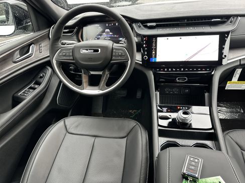 New 2026 Jeep Grand Cherokee Limited Reserve image 34