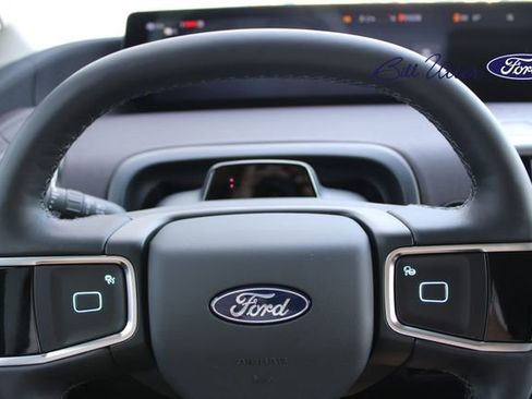 New 2026 Ford Expedition Platinum w/ Platinum Ultimate Package image 17