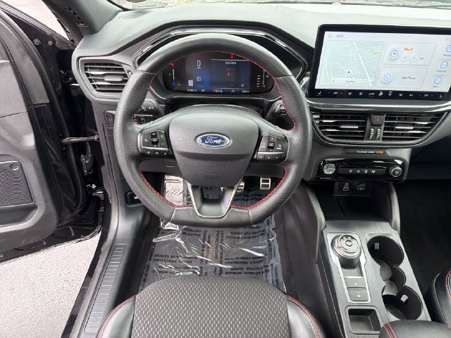 Used 2024 Ford Escape ST-Line w/ Tech Pack #1 AWD/4WD image 13