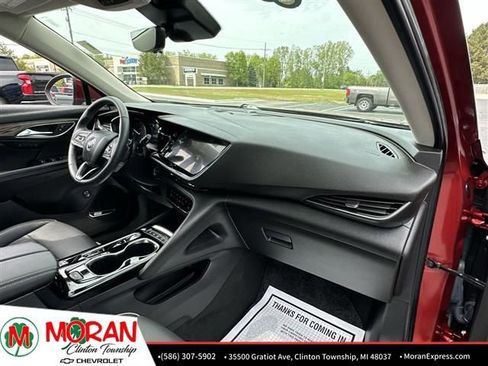 Used 2023 Buick Envision Avenir image 30