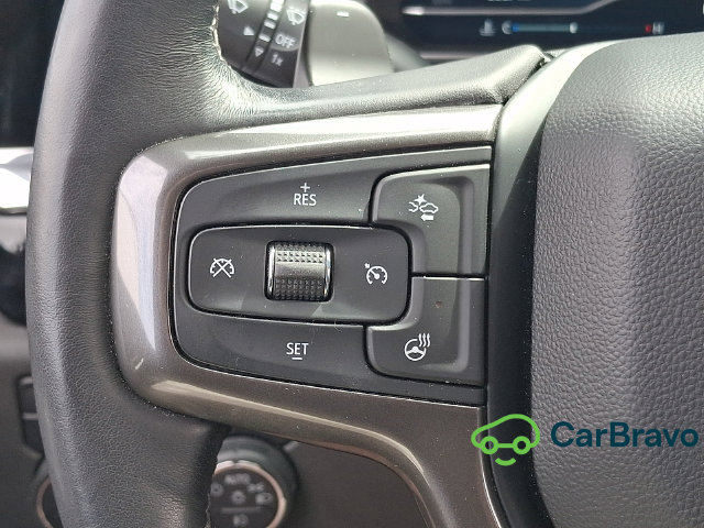 Used 2023 Chevrolet Silverado 1500 High Country w/ Technology Package AWD/4WD image 22