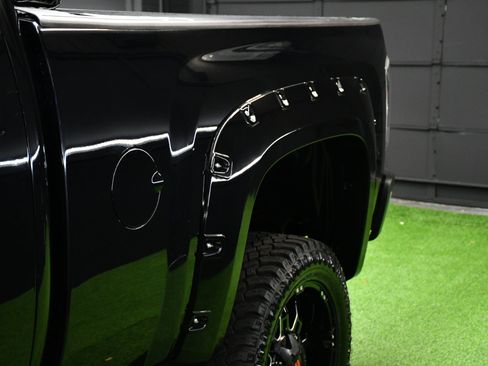 Used 2014 Chevrolet Silverado 2500 LTZ w/ LTZ Plus Package image 13