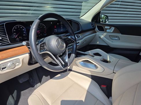 Used 2024 Mercedes-Benz GLE 450 4MATIC image 4