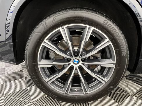 Used 2024 BMW X5 xDrive40i w/ M Sport Package AWD/4WD image 15