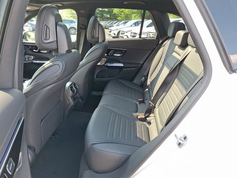 New 2025 Mercedes-Benz GLC 300 4MATIC image 10