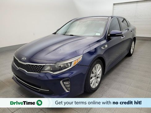 Used 2018 Kia Optima S FWD image 1