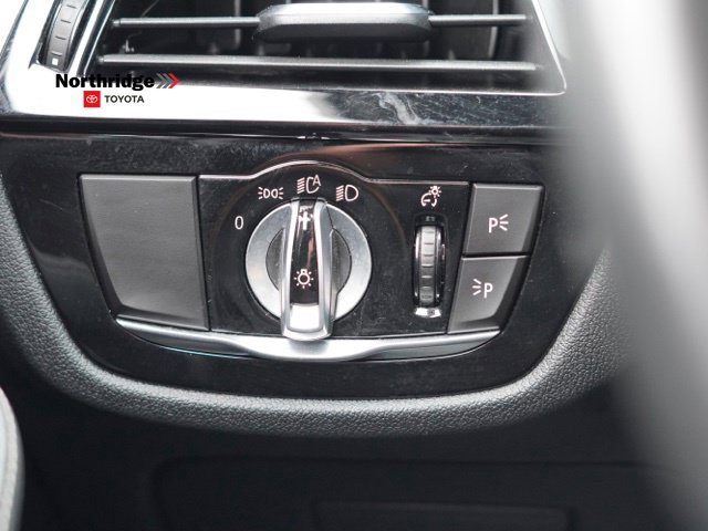 Used 2021 BMW 530e w/ M Sport Package RWD image 17