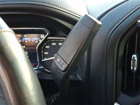 Used 2020 GMC Sierra 1500 AT4 w/ Off-Road Performance Package image 16