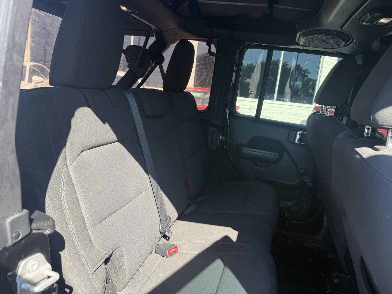 Used 2018 Jeep Wrangler Unlimited Sport AWD/4WD image 12