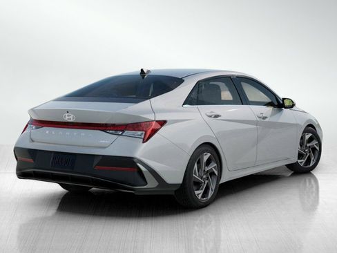New 2026 Hyundai Elantra Limited image 5