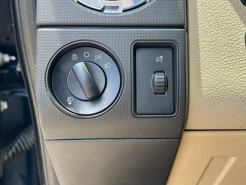 Used 2010 Ford F350 4x4 Crew Cab Super Duty image 13
