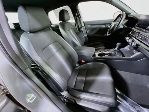 Used 2023 Honda Civic Sport image 25
