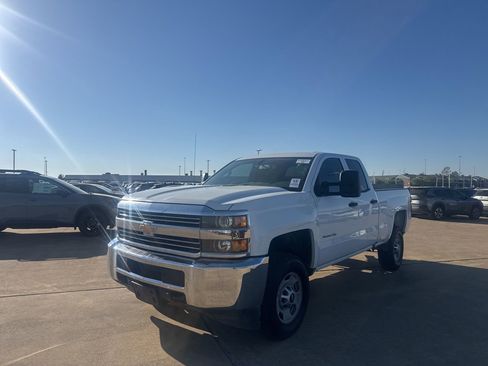 Used 2018 Chevrolet Silverado 2500 W/T image 8