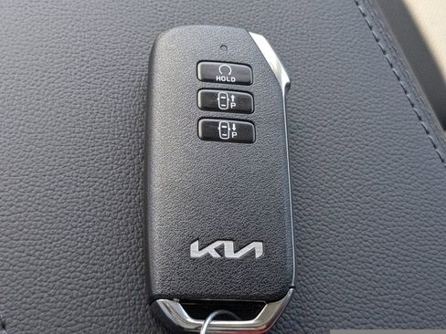 Used 2024 Kia Sportage SX Prestige image 32