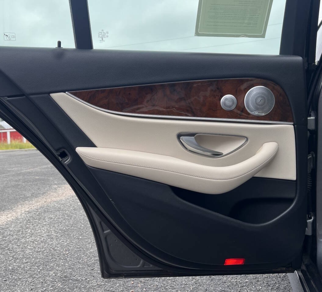 Used 2018 Mercedes-Benz E 300 image 14