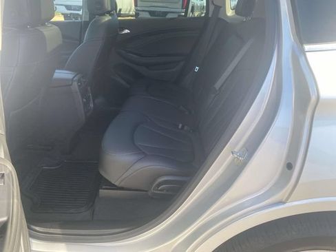 Used 2019 Buick Envision Essence FWD image 11