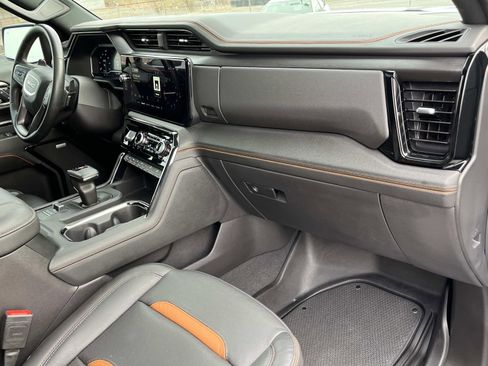 Used 2024 GMC Sierra 1500 AT4 w/ Technology Package image 25