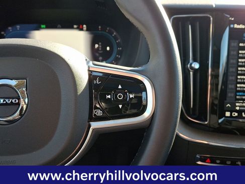 Certified 2025 Volvo XC60 B5 Plus image 23