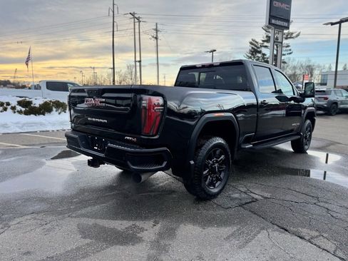 Used 2024 GMC Sierra 3500 AT4 w/ AT4 Premium Plus Package image 6