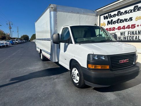 Used 2021 GMC Savana 3500 Extended w/ Power Convenience Package image 7