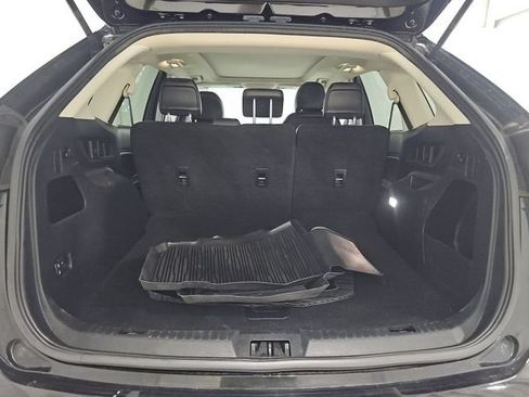 Used 2019 Ford Edge SEL w/ Equipment Group 201A AWD/4WD image 4