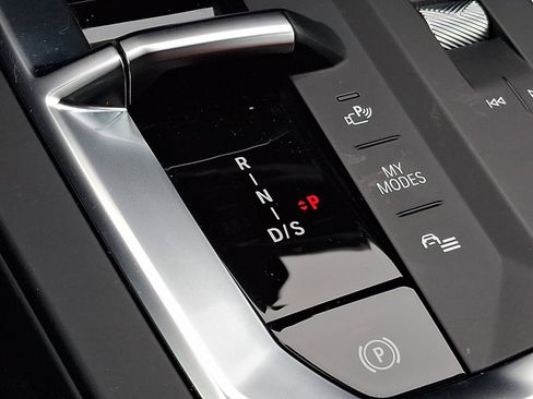 Used 2025 BMW 228i xDrive w/ Technology Package image 12