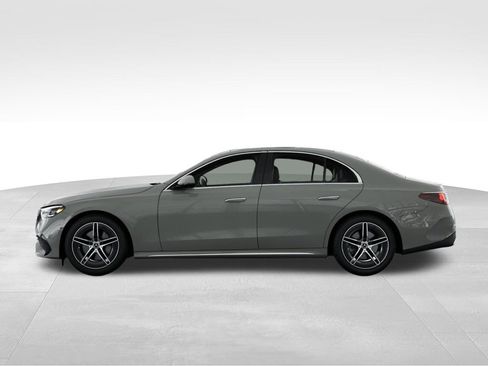 New 2026 Mercedes-Benz E 350 4MATIC Sedan image 34