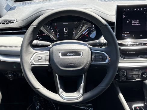 Used 2026 Jeep Compass Limited image 20