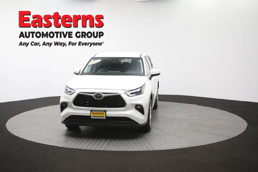 Used 2020 Toyota Highlander LE FWD image 56
