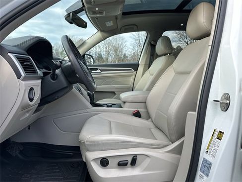 Used 2021 Volkswagen Atlas SE image 12